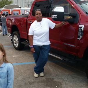 Meet your Posher, Bobbie